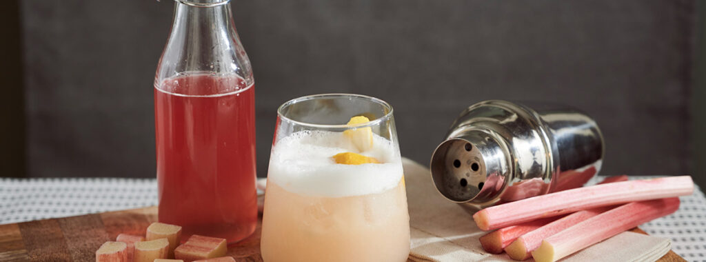 rhubarb sour cocktail recipe